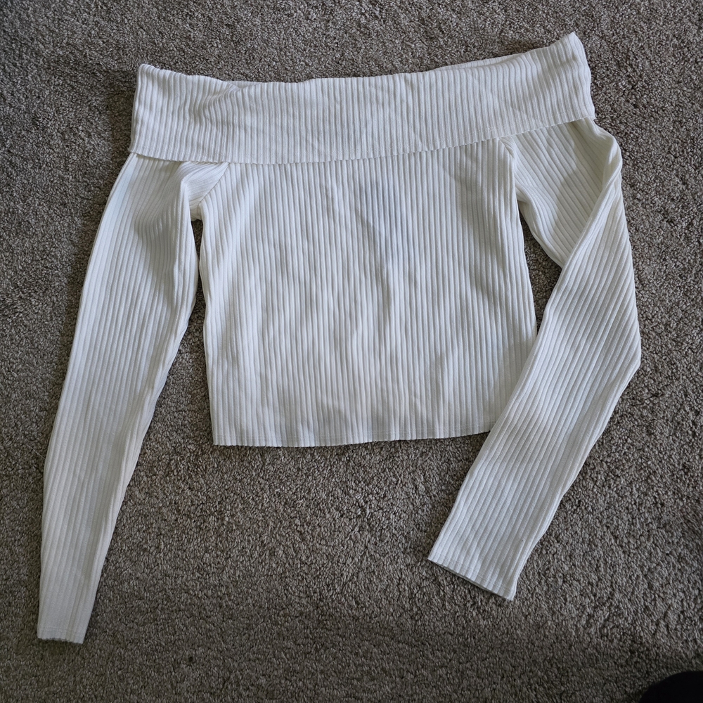Off-Shoulder Ribbed Long Sleeve Top